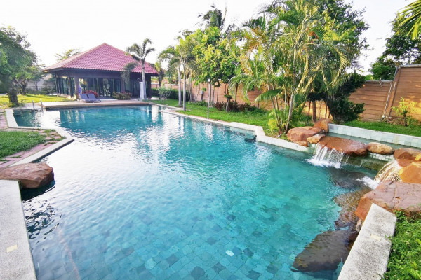 Baan Balina 4. House with 2 bedrooms in the village in East Pattaya